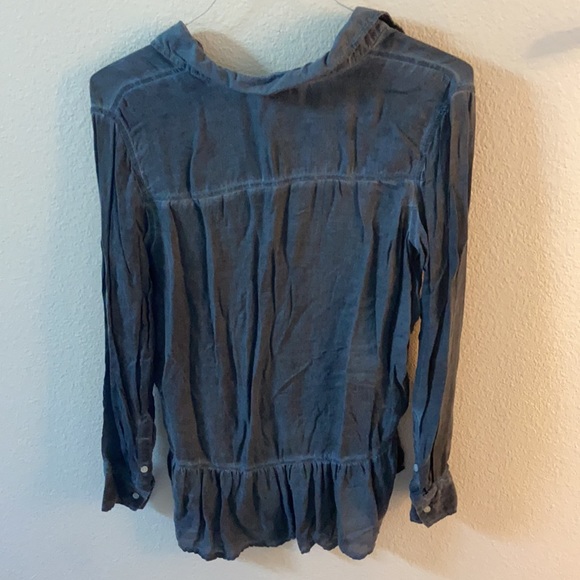 Long sleeve button down blouse - Picture 4 of 5